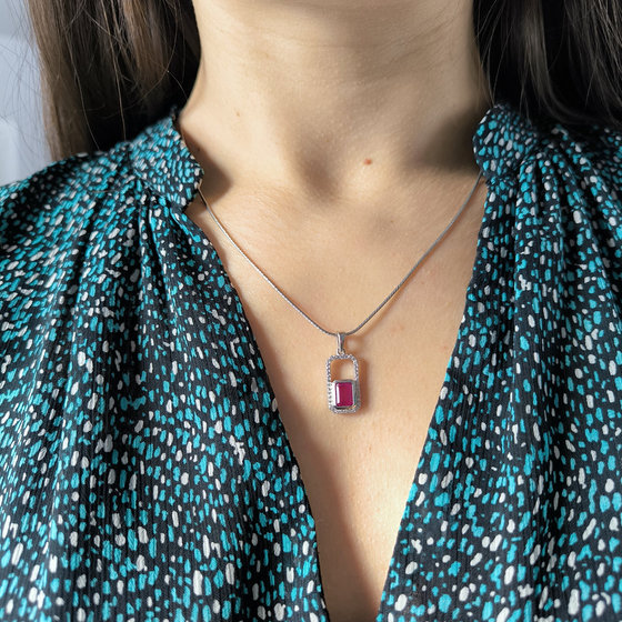Серебряная подвеска с рубином 1.736ct, фианитами