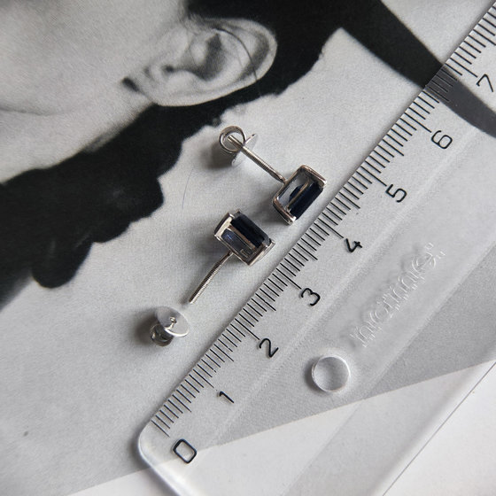 Серебряные серьги с сапфиром nano 1.675ct