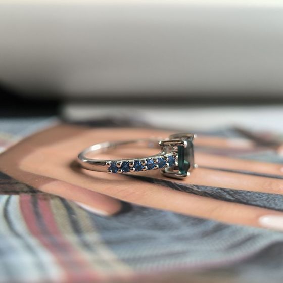 Серебряное кольцо с топазом Лондон Блю 1.39ct, топазом