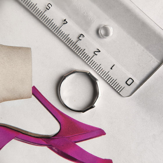 Серебряное кольцо без камней