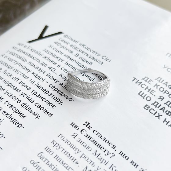 Серебряное кольцо с фианитами