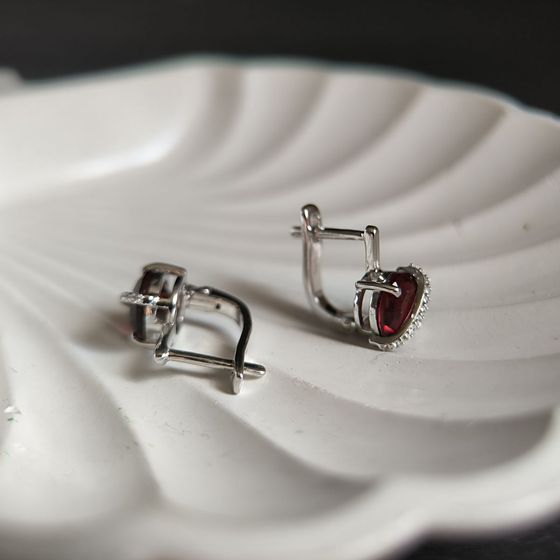 Серебряные серьги с гранатом 3.331ct