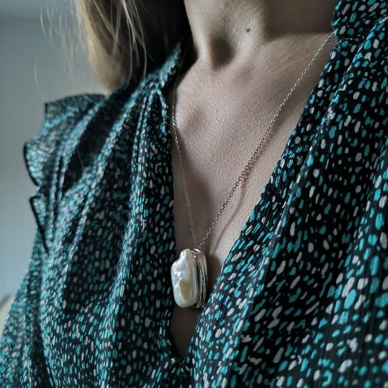 Серебряное колье с жемчугом барочным Серебряное колье с жемчугом барочным