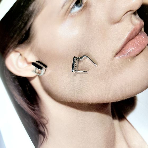 Серебряные серьги с ониксом