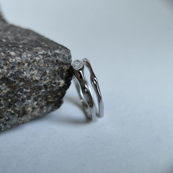 Серебряное кольцо с фианитами Серебряное кольцо с фианитами