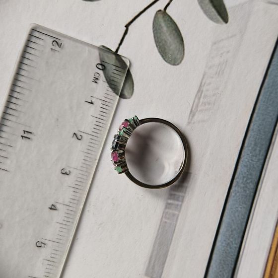 Серебряное кольцо с сапфиром, рубином, изумрудом