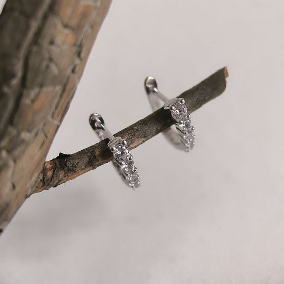 Серебряные серьги с фианитами