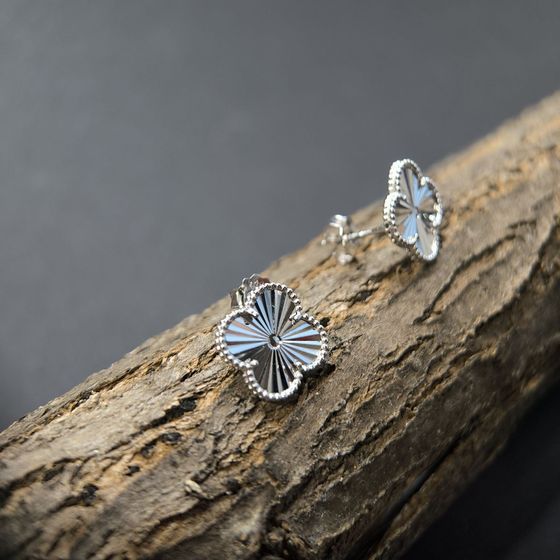 Серебряные серьги без камней