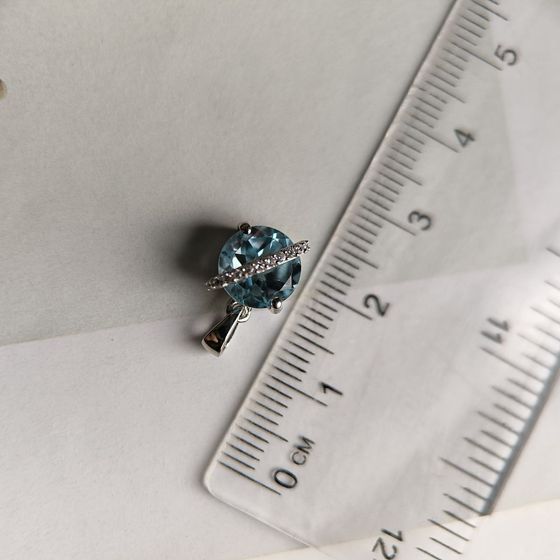 Серебряная подвеска с топазом 2.737ct