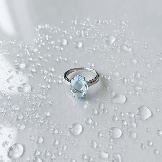 Серебряное кольцо с топазом 6.117ct