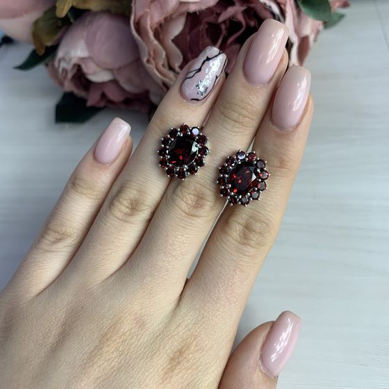 Серебряные серьги с гранатом 8.889ct