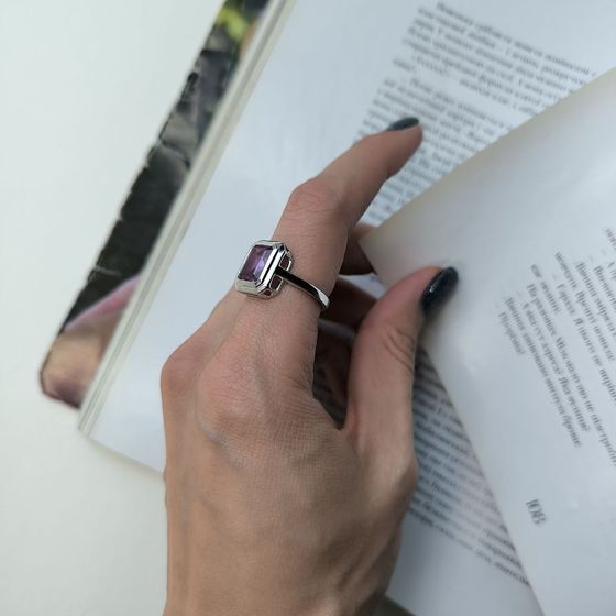 Серебряное кольцо с александритом 4ct