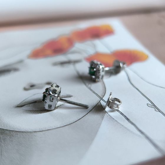 Серебряные серьги с изумрудом nano 0.648ct