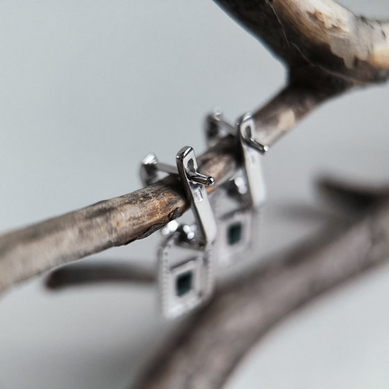 Серебряные серьги с топазом Лондон Блю 2.516ct, фианитами