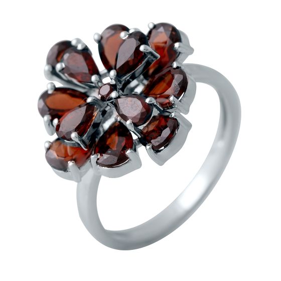 Серебряное кольцо с гранатом 4.983ct