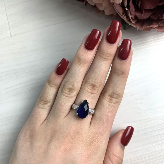 Серебряное кольцо с сапфиром nano 4.06ct