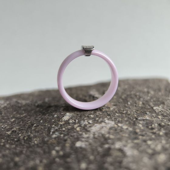 Серебряное кольцо с керамикой