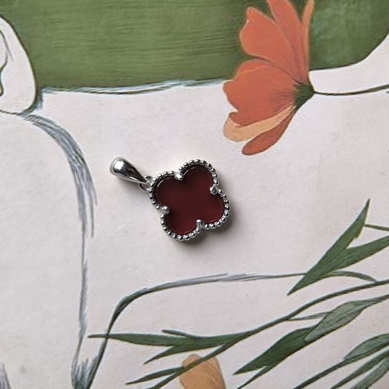 Серебряная подвеска с агатом