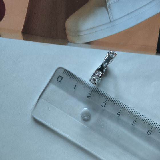 Серебряное кольцо с фианитами