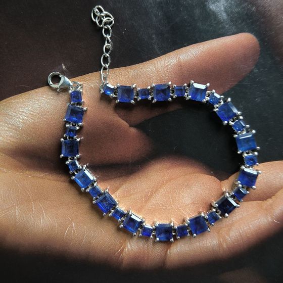 Серебряный браслет с сапфиром nano