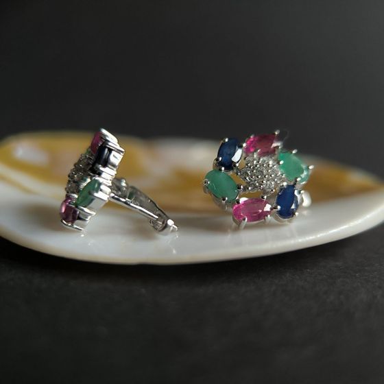 Серебряные серьги с сапфиром 3.567ct, рубином, изумрудом