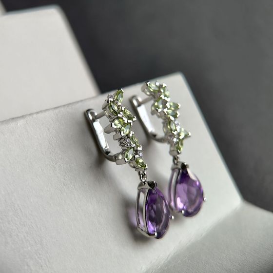 Серебряные серьги с аметистом, хризолітом