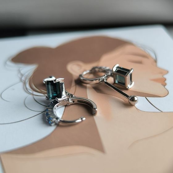 Серебряные серьги с топазом Лондон Блю 2.305ct, топазом