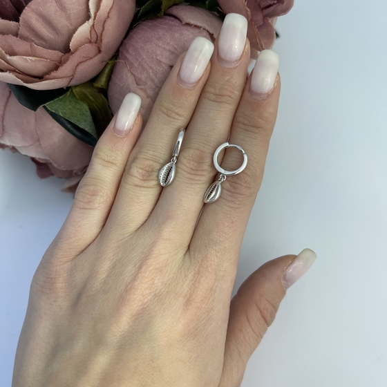 Серебряные серьги без камней Серебряные серьги без камней