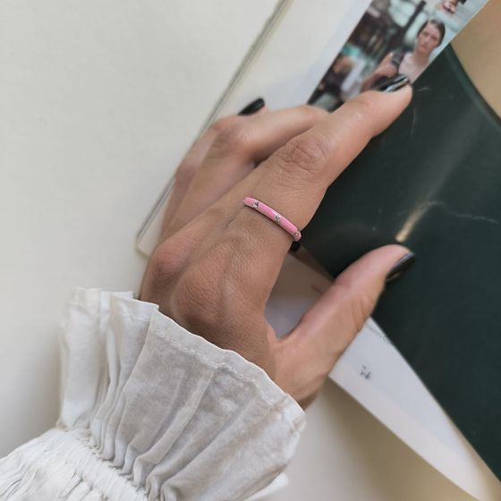 Серебряное кольцо с емаллю, фианитами