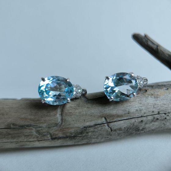 Серебряные серьги с топазом 11.672ct