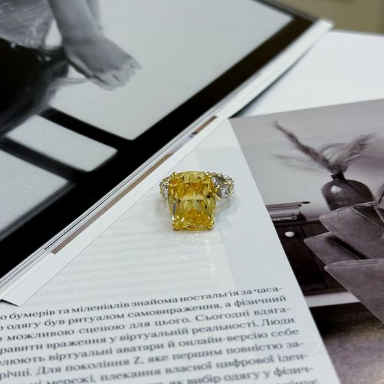 Серебряное кольцо с фианитами