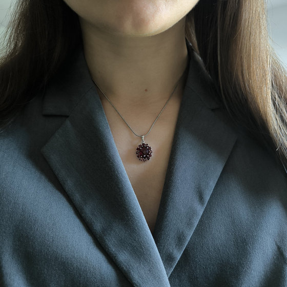 Серебряная подвеска с гранатом nano 4.007ct