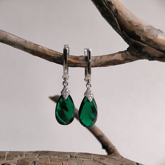 Серебряные серьги с изумрудом nano 8.965ct