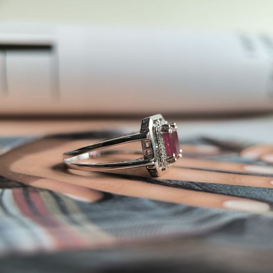Серебряное кольцо с рубином 1.717ct