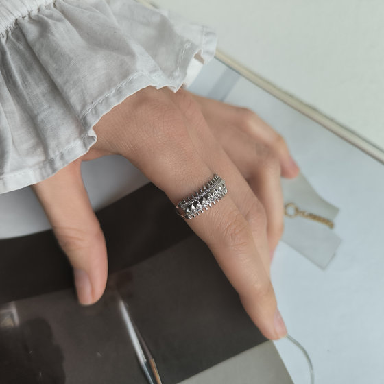 Серебряное кольцо с фианитами