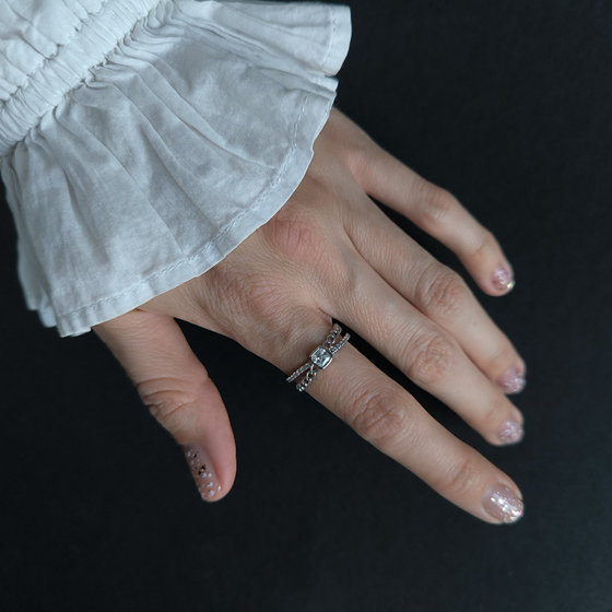 Серебряное кольцо с фианитами