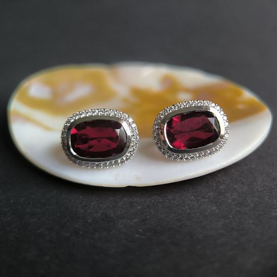 Серебряные серьги с гранатом nano 7.328ct, фианитами