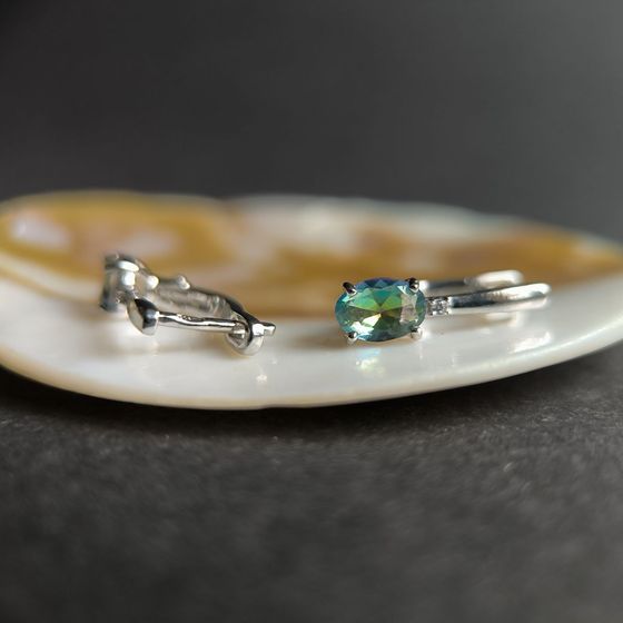 Серебряные серьги с мистик топазом 1.155ct