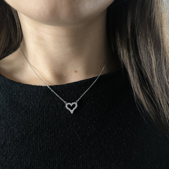 Серебряное колье с фианитами