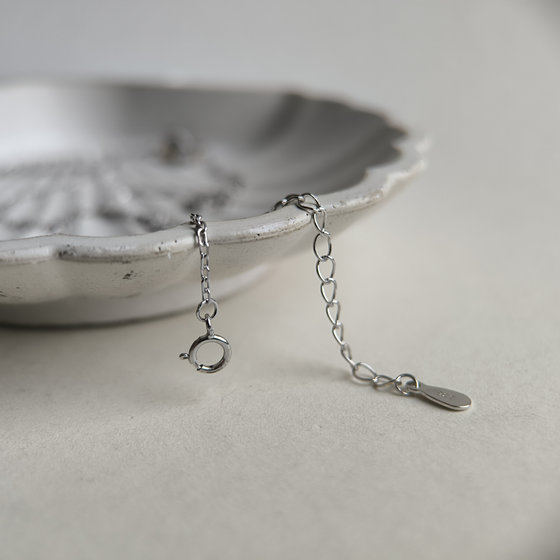 Серебряное колье с фианитами