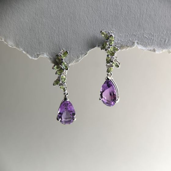 Серебряные серьги с аметистом, хризолітом