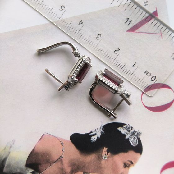 Серебряные серьги с гранатом nano, фианитами