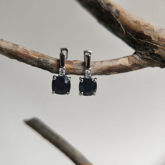 Серебряные серьги с сапфиром 2.757ct