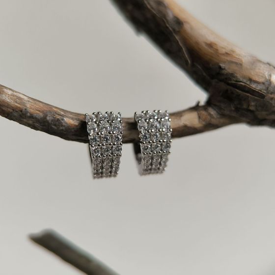 Серебряные серьги с фианитами