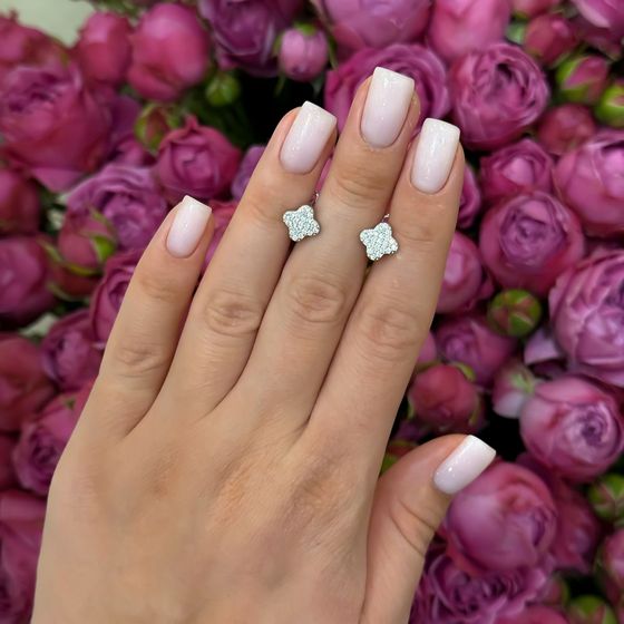 Серебряные серьги с фианитами