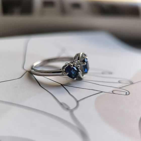 Серебряное кольцо с сапфиром nano 1.05ct