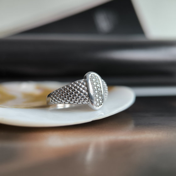 Серебряное кольцо с фианитами 0.22ct
