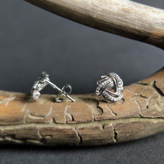 Серебряные серьги с фианитами