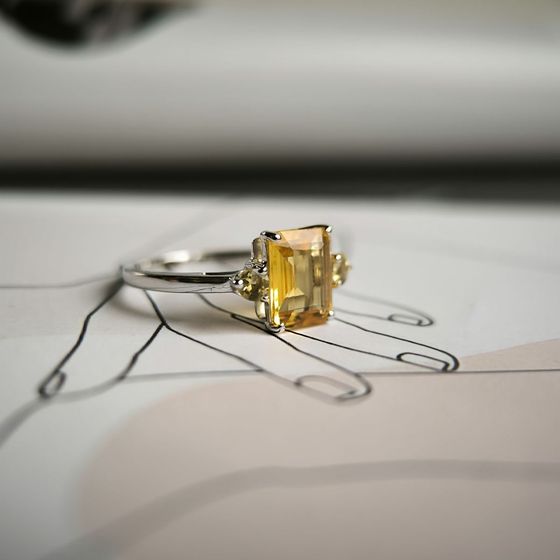 Серебряное кольцо с цитрином nano 1.883ct