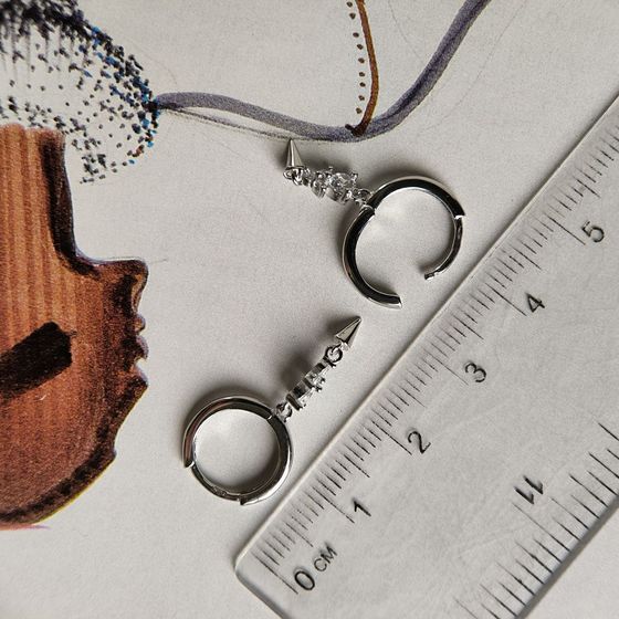 Серебряные серьги с фианитами